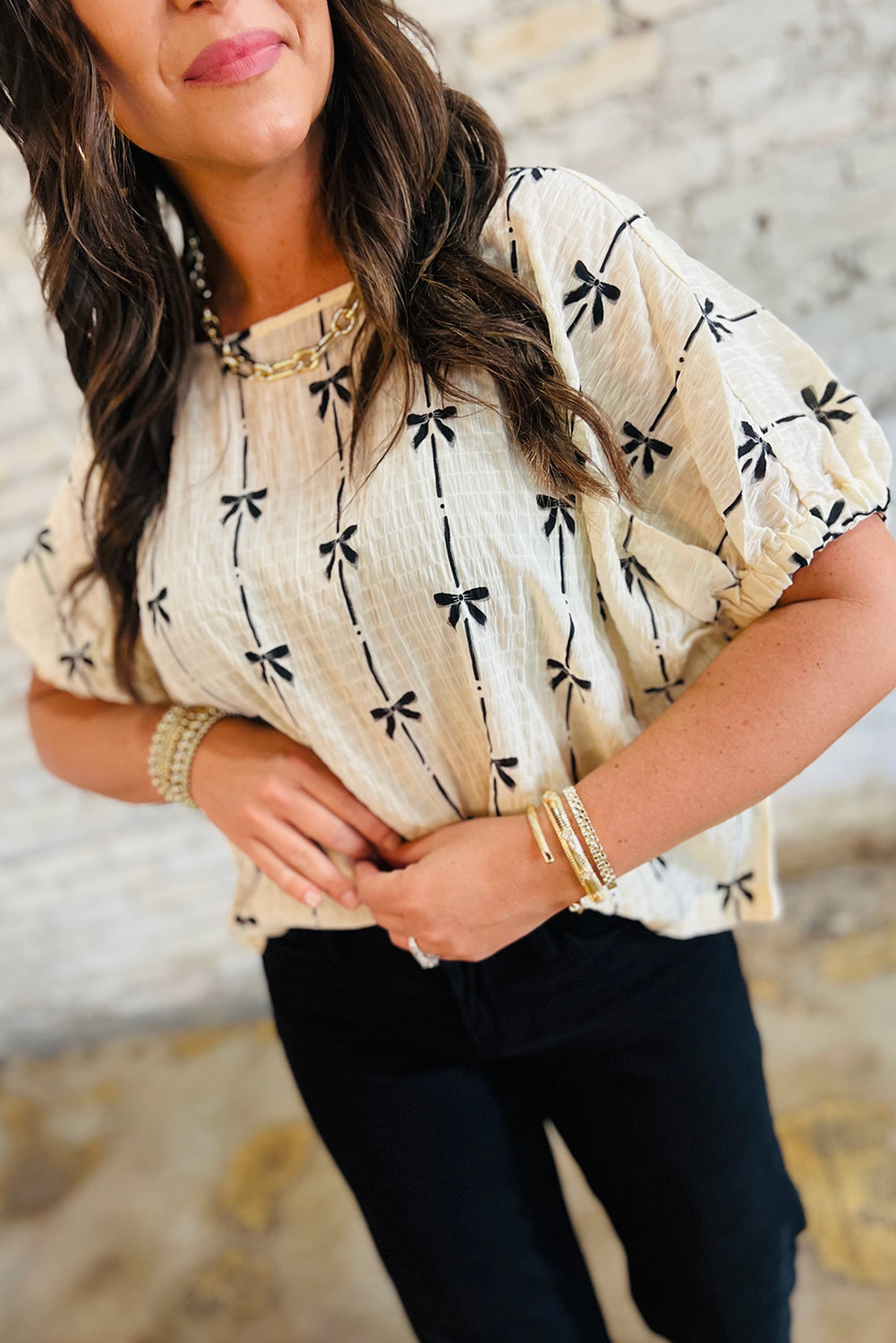 Cream or Black - Bow Print Puff Short Sleeve Top